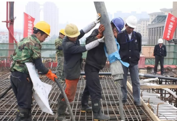 混凝土澆筑施工、震動棒使用方法大全
